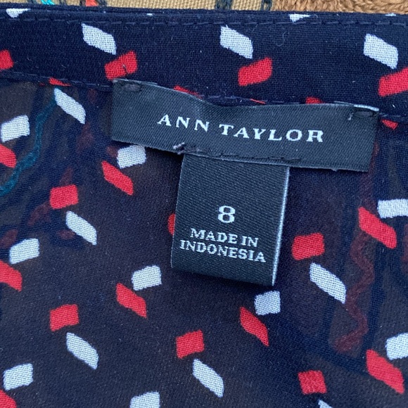 Tops - Picture 3 of 5